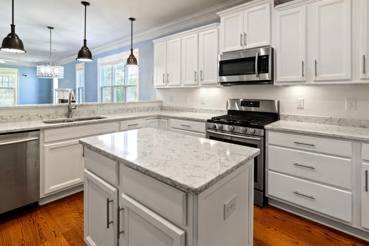 Filth & Squalor Cleanup in Baywood, NY